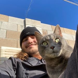 Meet your Posher, Adam